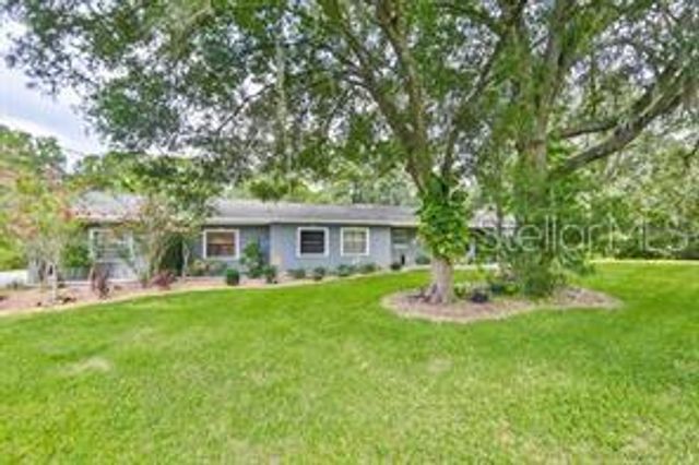 820 CRENSHAW LAKE ROAD, Lutz, FL 33548