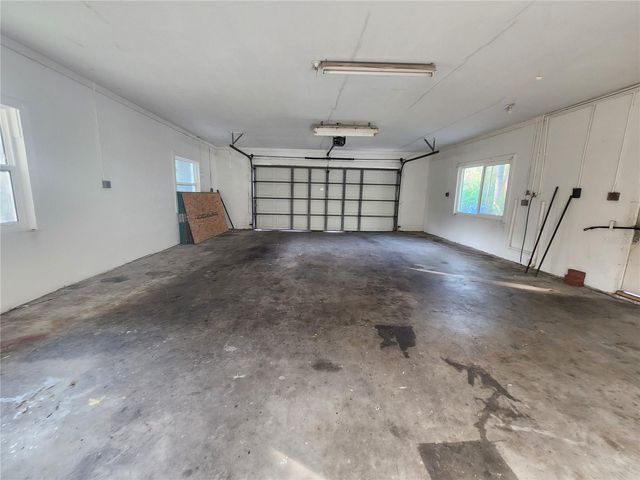 820 CRENSHAW LAKE ROAD, Lutz, FL 33548