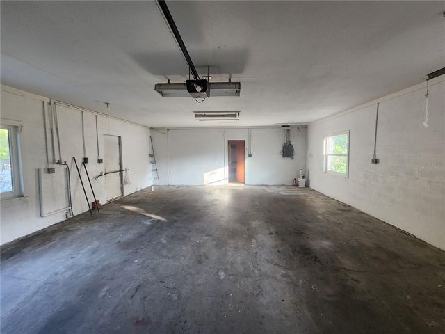 820 CRENSHAW LAKE ROAD, Lutz, FL 33548