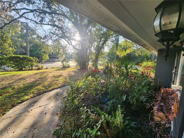 820 CRENSHAW LAKE ROAD, Lutz, FL 33548