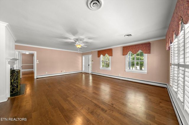 1670 Oak St, Morristown, TN 37813