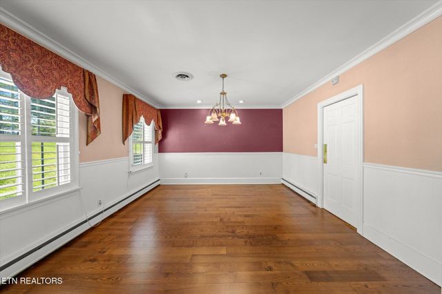 1670 Oak St, Morristown, TN 37813