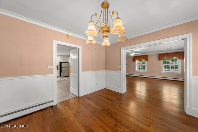 1670 Oak St, Morristown, TN 37813