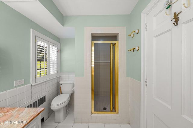 1670 Oak St, Morristown, TN 37813