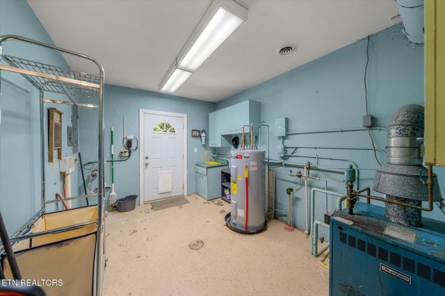 1670 Oak St, Morristown, TN 37813