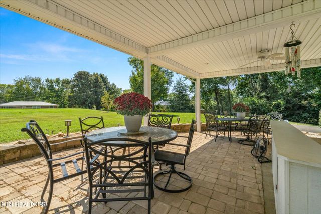 1670 Oak St, Morristown, TN 37813