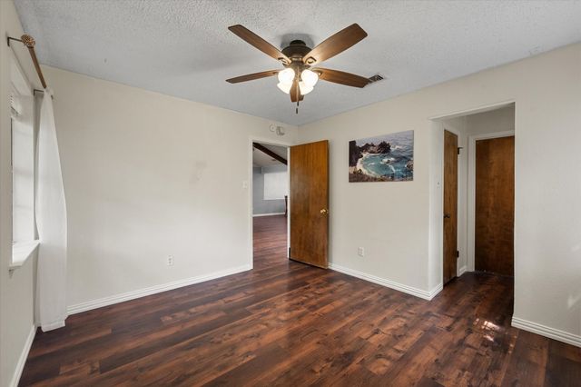 7636 Blue Carriage Lane, Fort Worth, TX 76120
