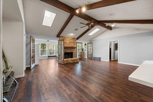 7636 Blue Carriage Lane, Fort Worth, TX 76120
