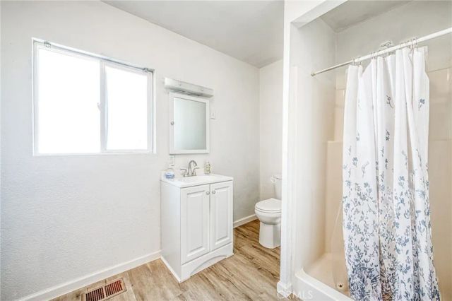 2146 W Dudley, Fresno, CA 93728
