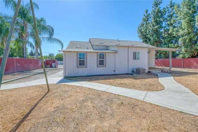 2146 W Dudley, Fresno, CA 93728