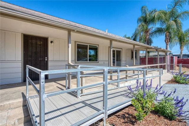 2146 W Dudley, Fresno, CA 93728
