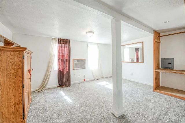 2146 W Dudley, Fresno, CA 93728