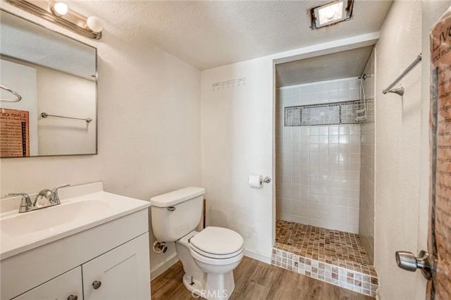 2146 W Dudley, Fresno, CA 93728