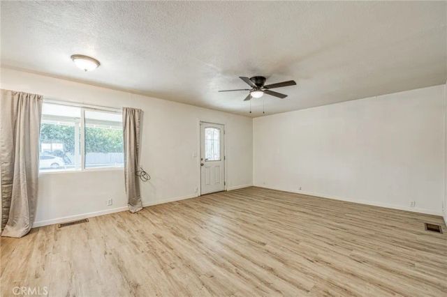 2146 W Dudley, Fresno, CA 93728