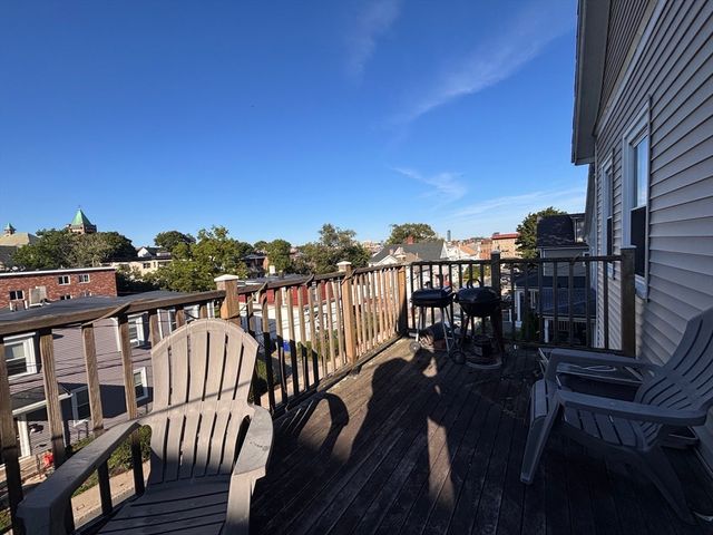 9 Greylock Rd 2, Boston, MA 02134
