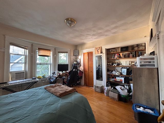 9 Greylock Rd 2, Boston, MA 02134