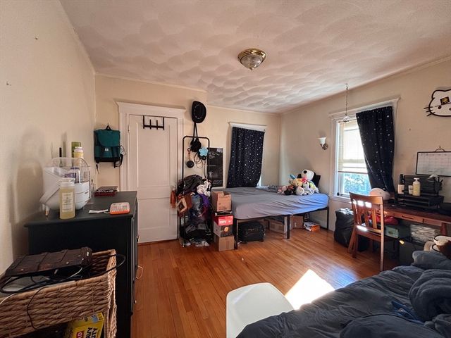 9 Greylock Rd 2, Boston, MA 02134
