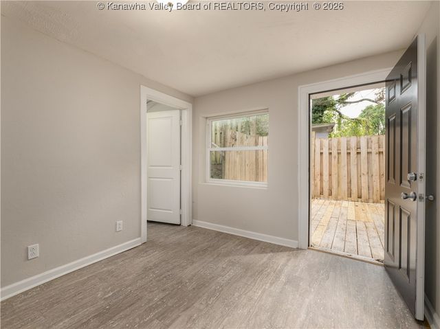 1102 Rosalie Drive, Charleston, WV 25302