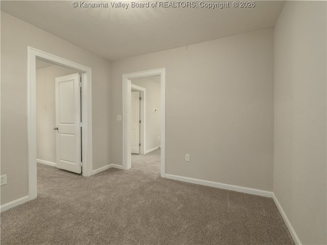 1102 Rosalie Drive, Charleston, WV 25302