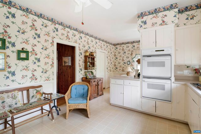 42 OLD FARM RD, Charlottesville, VA 22903