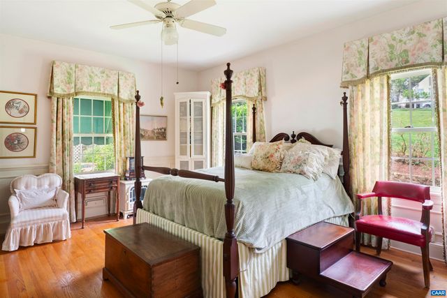 42 OLD FARM RD, Charlottesville, VA 22903