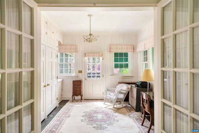 42 OLD FARM RD, Charlottesville, VA 22903