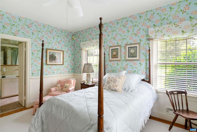 42 OLD FARM RD, Charlottesville, VA 22903