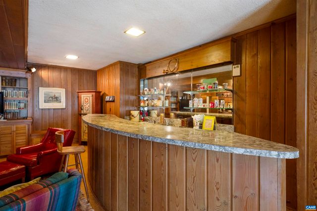 42 OLD FARM RD, Charlottesville, VA 22903