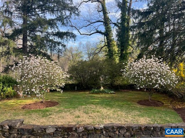 42 OLD FARM RD, Charlottesville, VA 22903