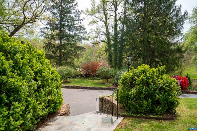 42 OLD FARM RD, Charlottesville, VA 22903