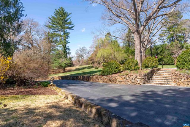 42 OLD FARM RD, Charlottesville, VA 22903