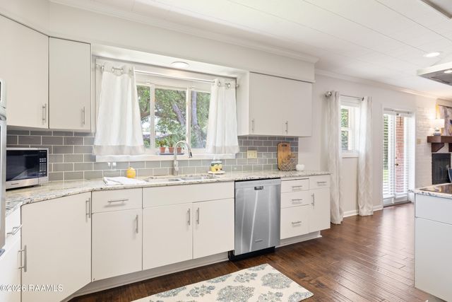 101 S Arlington Drive, Lafayette, LA 70503