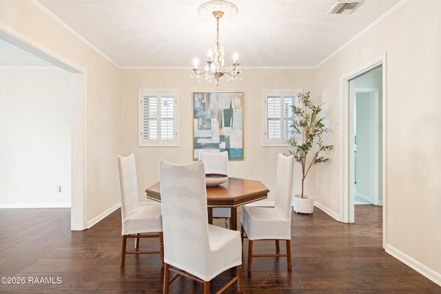 101 S Arlington Drive, Lafayette, LA 70503