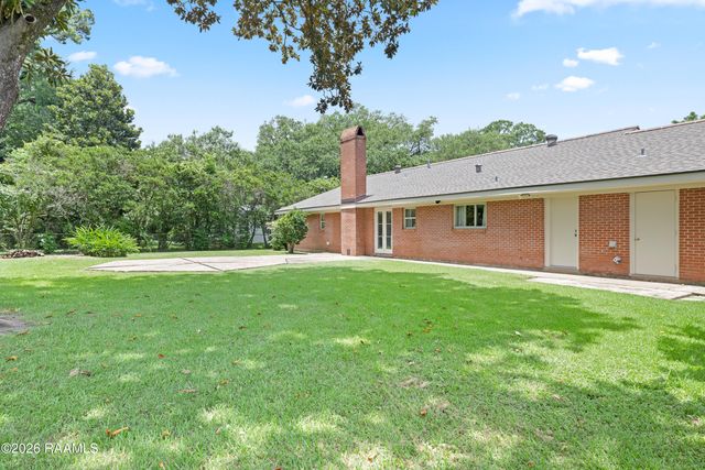 101 S Arlington Drive, Lafayette, LA 70503