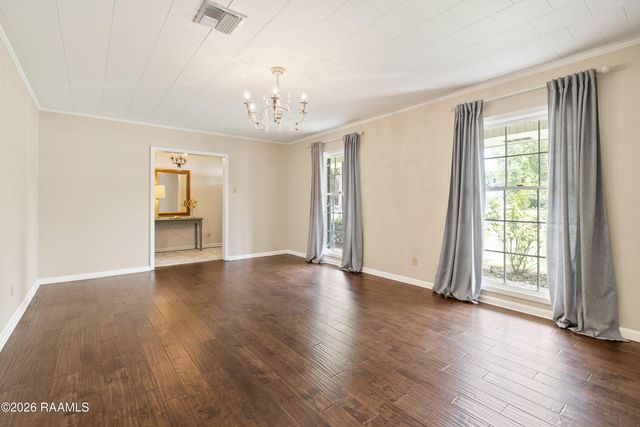 101 S Arlington Drive, Lafayette, LA 70503