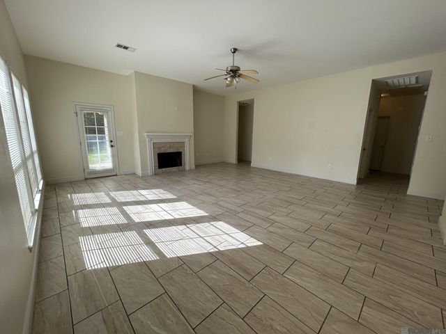 23983 Terrace Ave, Denham Springs, LA 70726