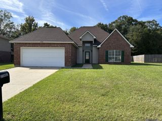 23983 Terrace Ave, Denham Springs, LA 70726
