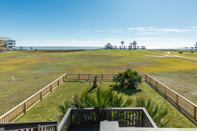 408 Seagrass, Gilchrist, TX 77617