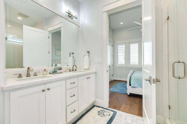 408 Seagrass, Gilchrist, TX 77617