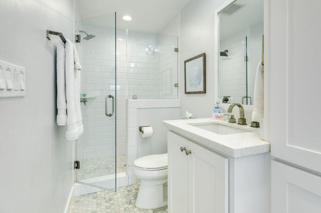 408 Seagrass, Gilchrist, TX 77617