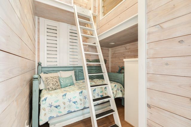 408 Seagrass, Gilchrist, TX 77617