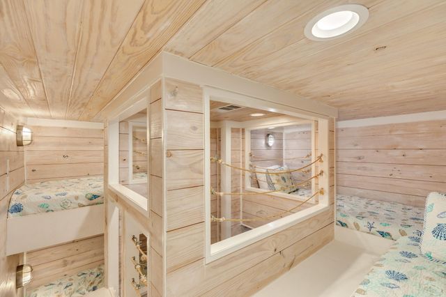 408 Seagrass, Gilchrist, TX 77617