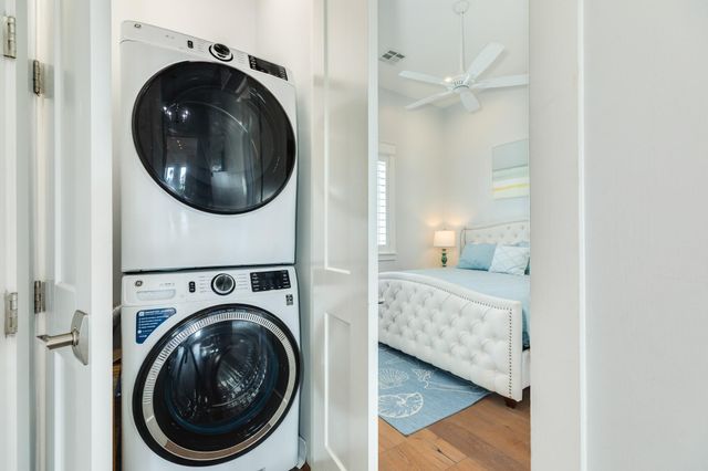 408 Seagrass, Gilchrist, TX 77617