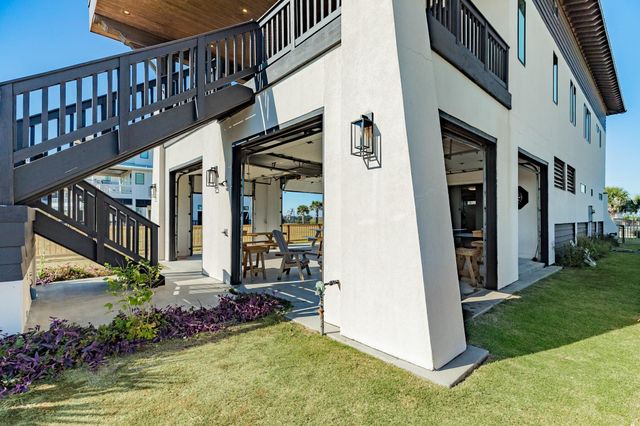 408 Seagrass, Gilchrist, TX 77617