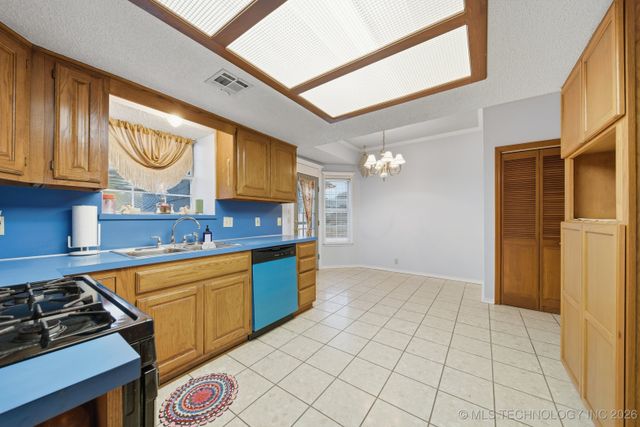 13432 E 36th Street, Tulsa, OK 74134