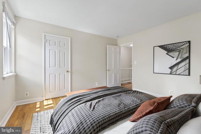 2813 S ABINGDON ST, Arlington, VA 22206
