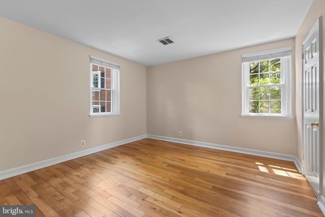 2813 S ABINGDON ST, Arlington, VA 22206