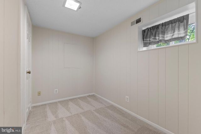 2813 S ABINGDON ST, Arlington, VA 22206