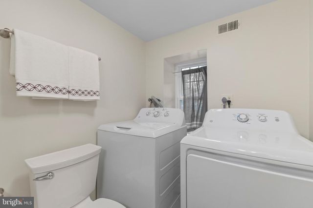 2813 S ABINGDON ST, Arlington, VA 22206