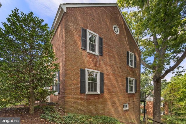 2813 S ABINGDON ST, Arlington, VA 22206